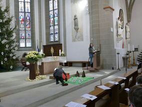 Tag des "Ewigen Gebetes" in St. Crescentius (Foto: Karl-Franz Thiede)